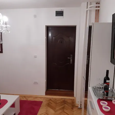 Apartman Deluxe & Alexander