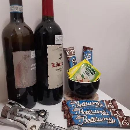 Deluxe & Alexander *