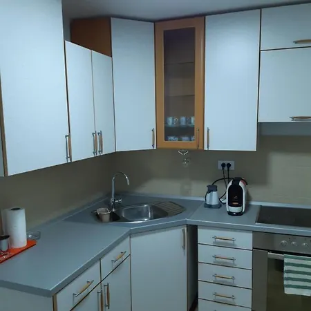 Deluxe & Alexander Apartman